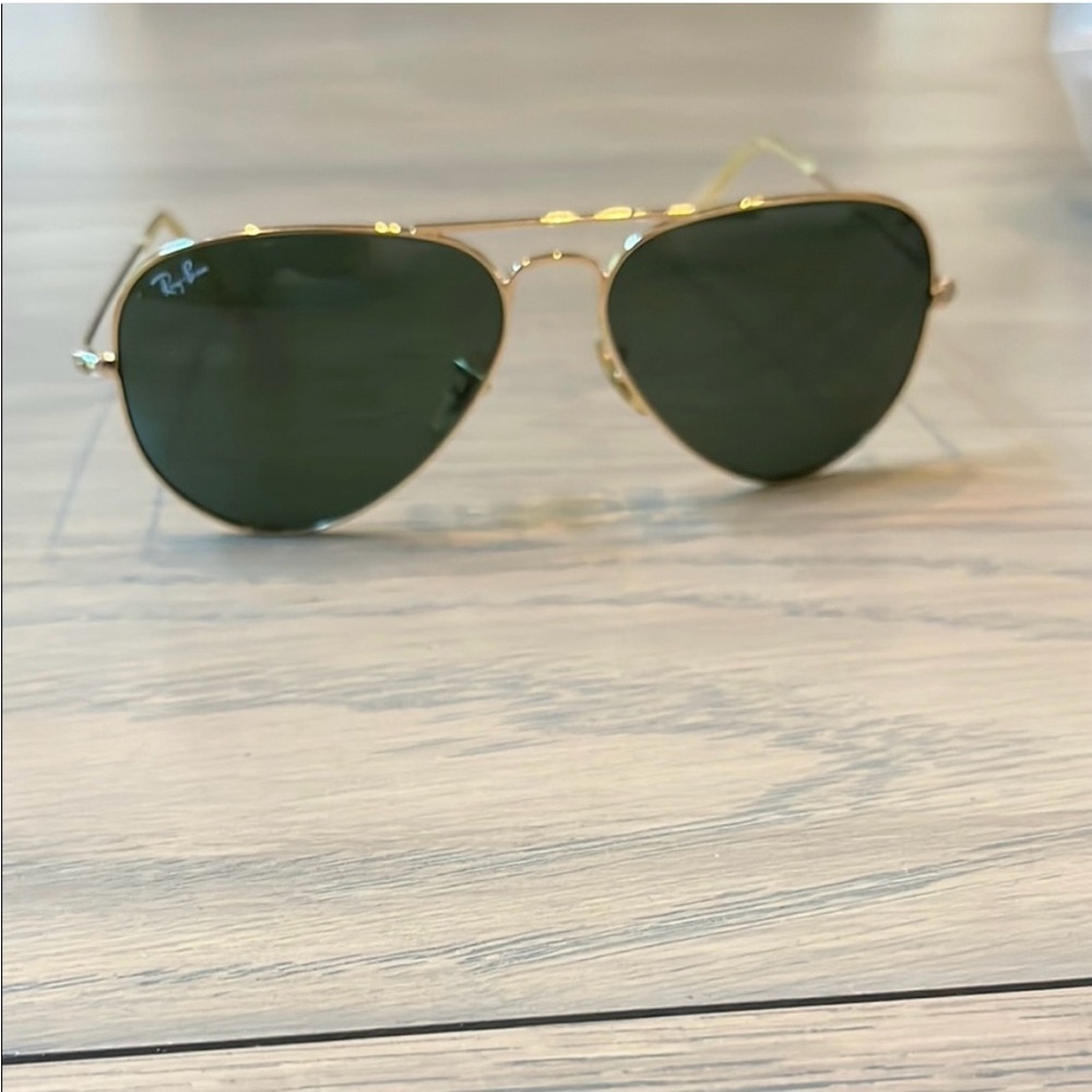 Ray-Ban Gold Frame Sunglasses with Dark Lenses